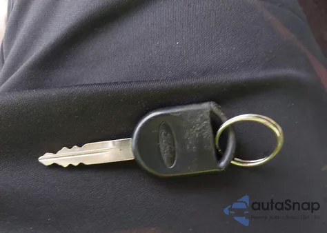 2004 Ford Taurus Ses из США, поврежденный, VIN 1FAFP55S44G157661